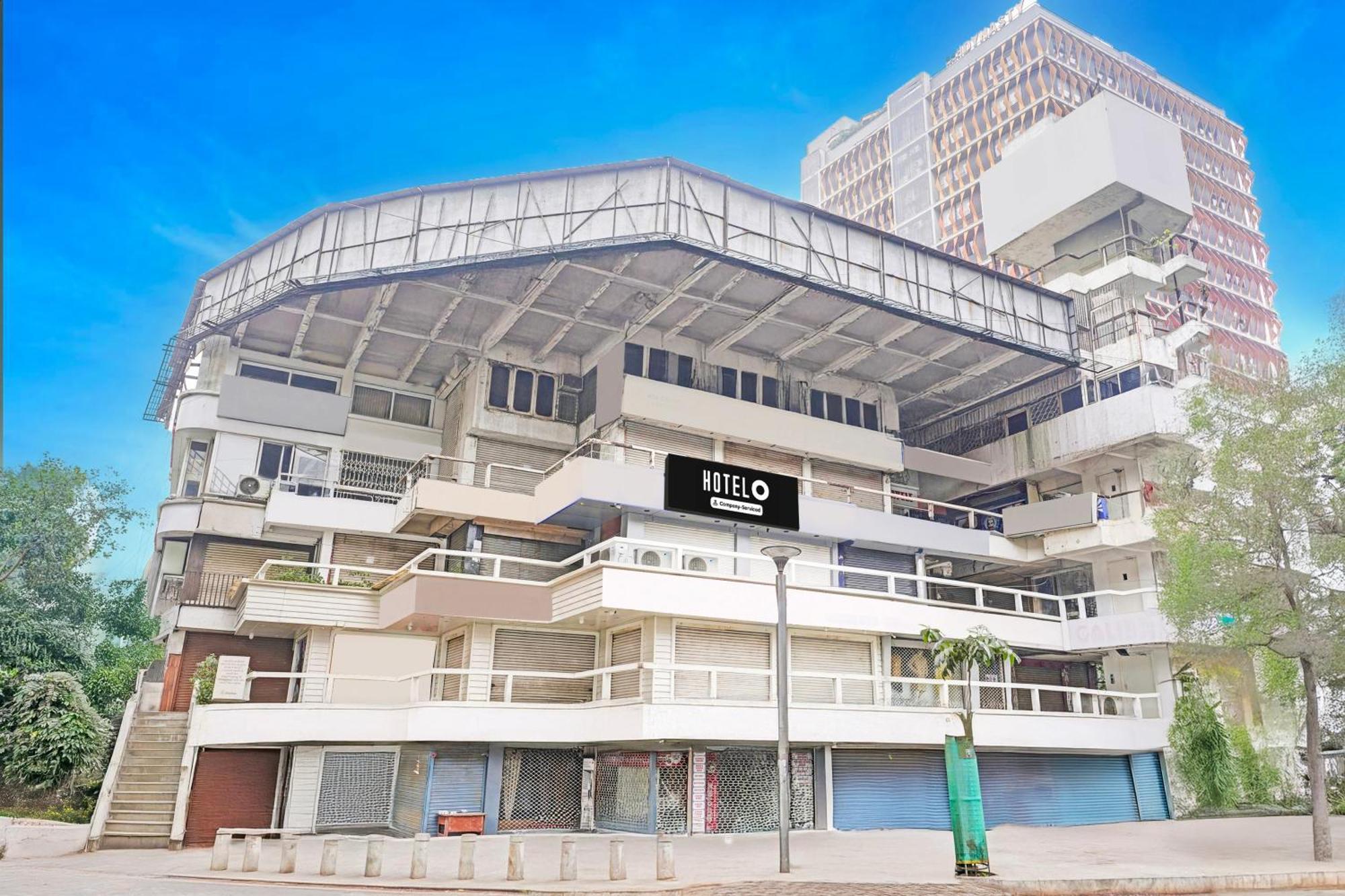 Super Hotel O Navrangpura Cg Road Formerly Hotel Yugraj Ahmedabad Exteriör bild